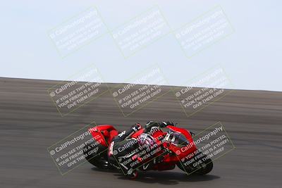 media/Apr-10-2022-SoCal Trackdays (Sun) [[f104b12566]]/Bowl (11am)/